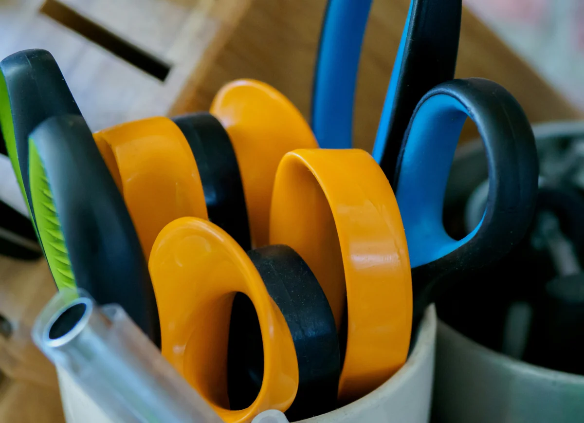 close up, bokeh, macro, blur, blurred background, close focus, kitchen items, kitchen, household items, 
 - longterm durability reviews of everyday kitchen tools