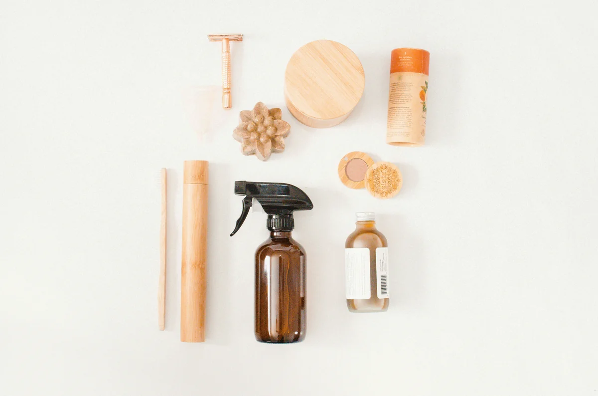 A zero-waste concept. Safety razor, bamboo rounds, zero-waste deodorant, bamboo toothbrush, apple cider vinegar spray, natural makeup remover, mineral eye-shadow, bar soap shampoo.  - how to spot highquality materials in everyday household goods